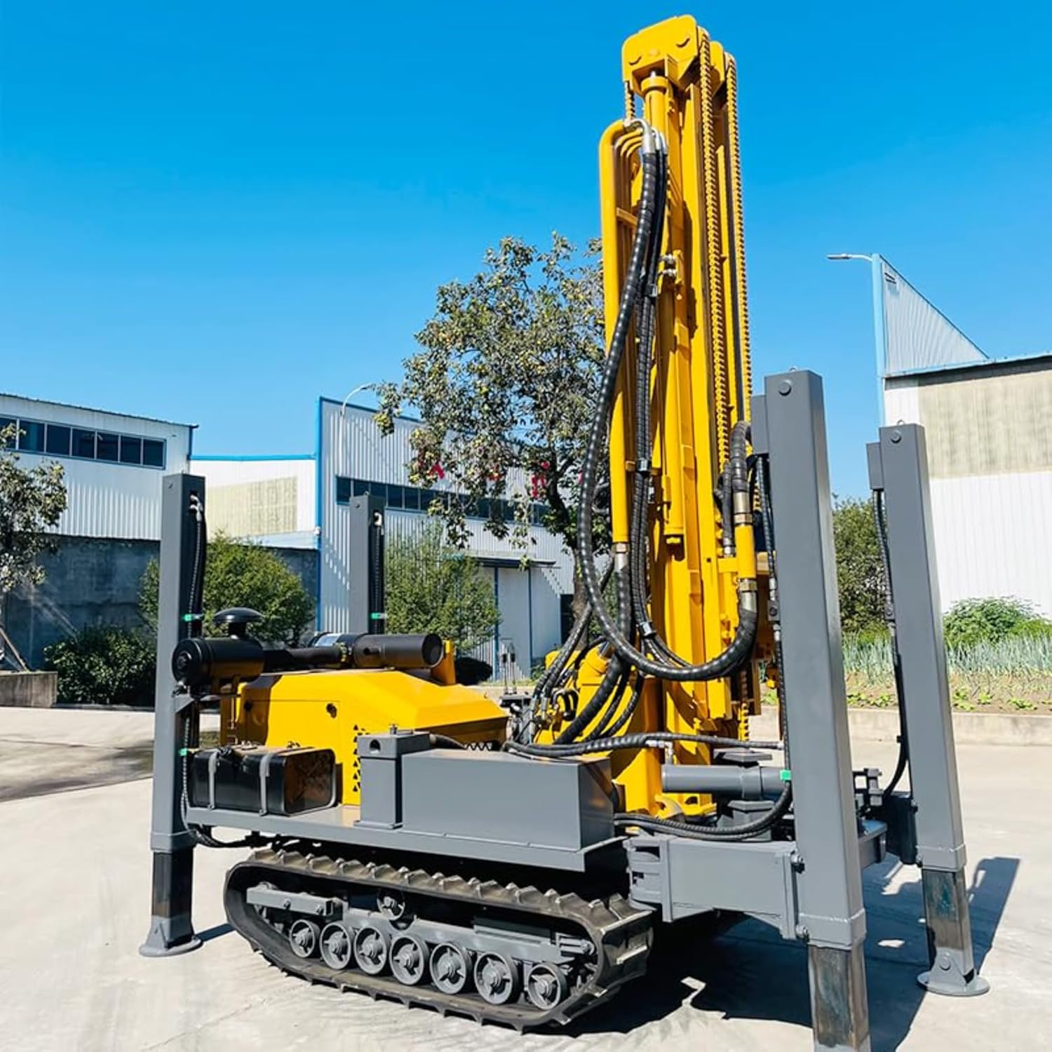 buy hydraulic water well drilling rig,best hydraulic water well drilling rig,hydraulic water well drilling rig worth buying,hydraulic drilling rig vs rotary,hydraulic water well drilling rig pros cons,should I buy a hydraulic drilling rig - detailed features and technical specifications