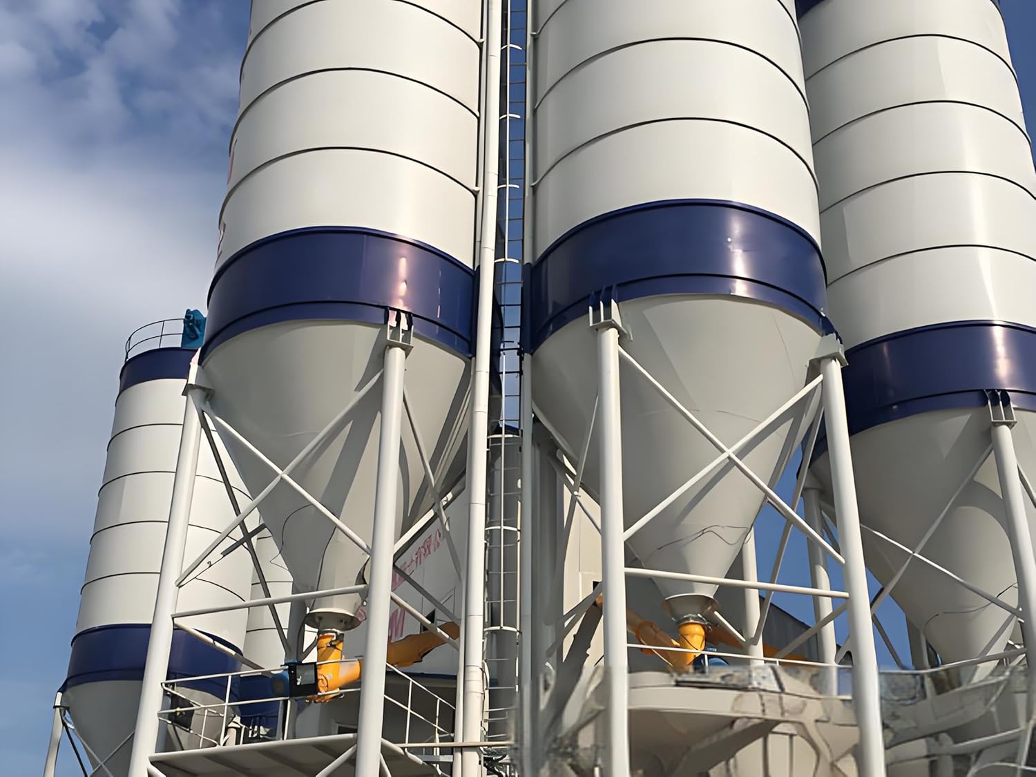 Step-by-step guide for custom concrete batching plant,should I buy a concrete batching plant,stationary vs mobile concrete batching plant,concrete batching plant pros cons,best concrete batching plant for infrastructure projects,concrete mixing plant worth buying - complete tutorial