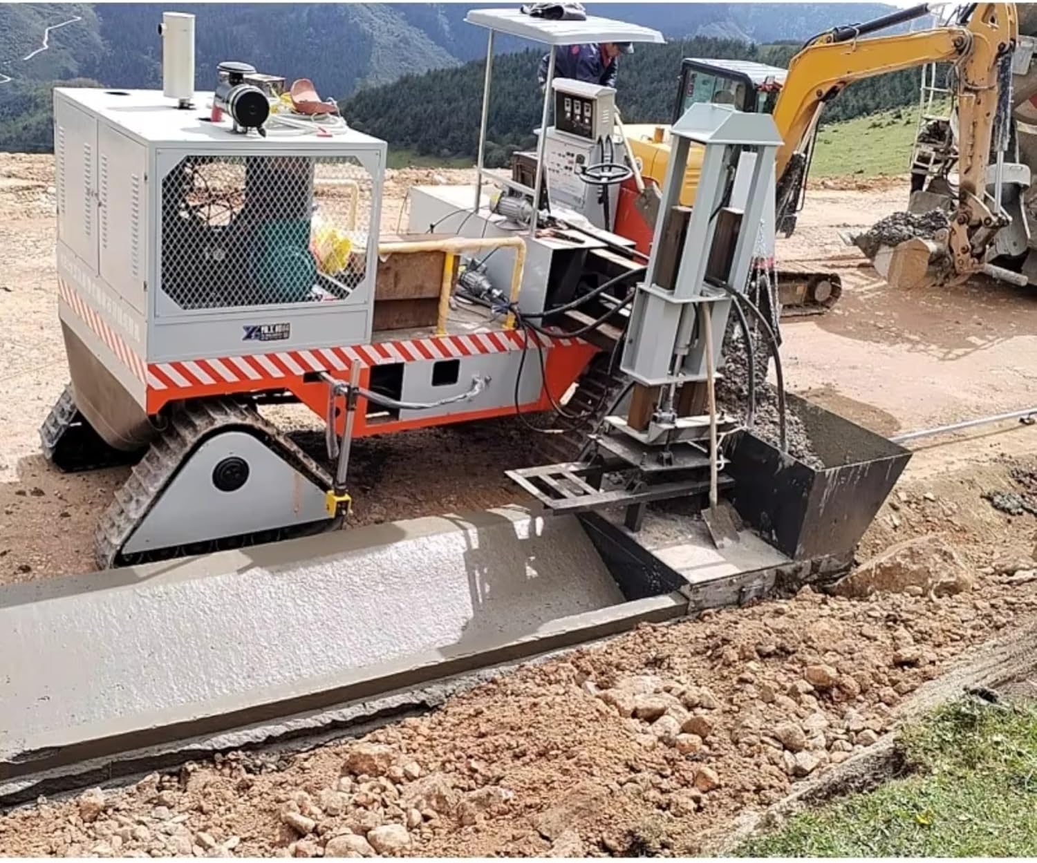 buy tracked concrete curb slipform machine,curb and gutter paver vs slipform,hydraulic curb machine pros cons,should I buy a tracked curb machine,best concrete curb paving equipment,all terrain curb paver worth buying performance testing and real-world results